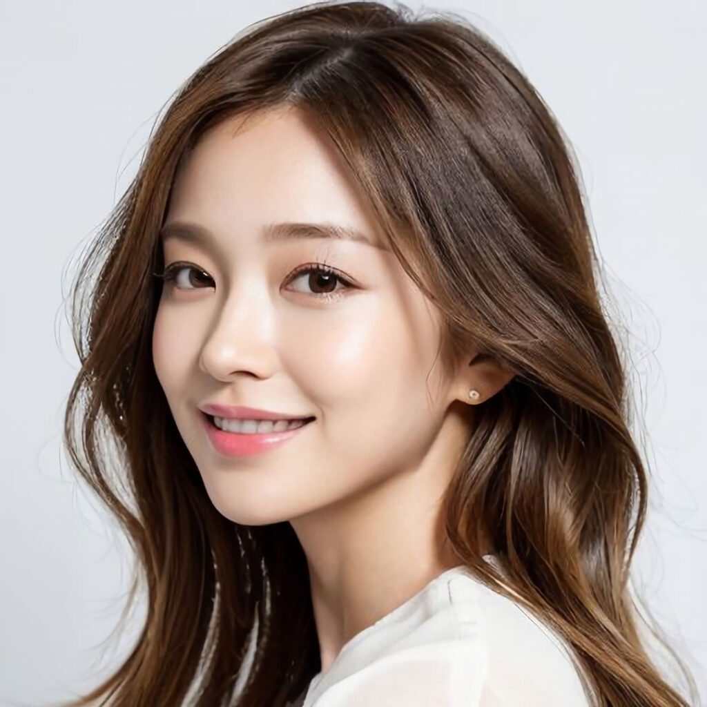 切らない鼻中隔延長を検討している女性のイメージ