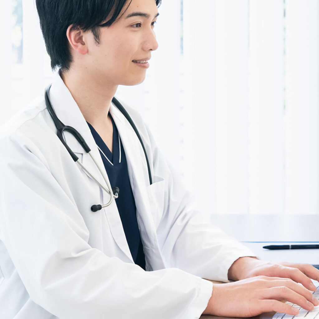 福岡で美容外科で働いている医師